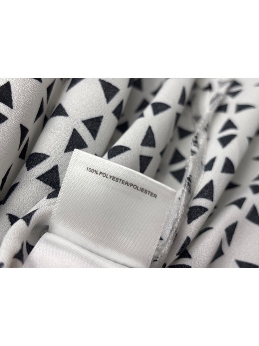 Nine West Split V-Neck Button Long Sleeve Blouse Triangles White Black 2X NEW - Picture 5 of 6